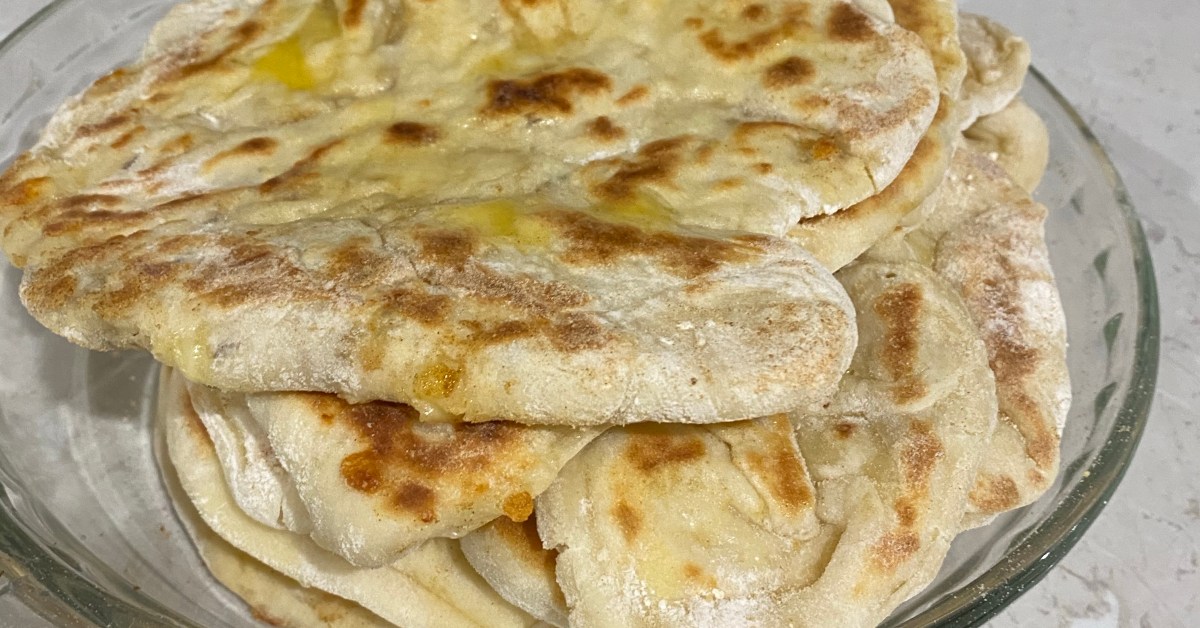 cheese naans with