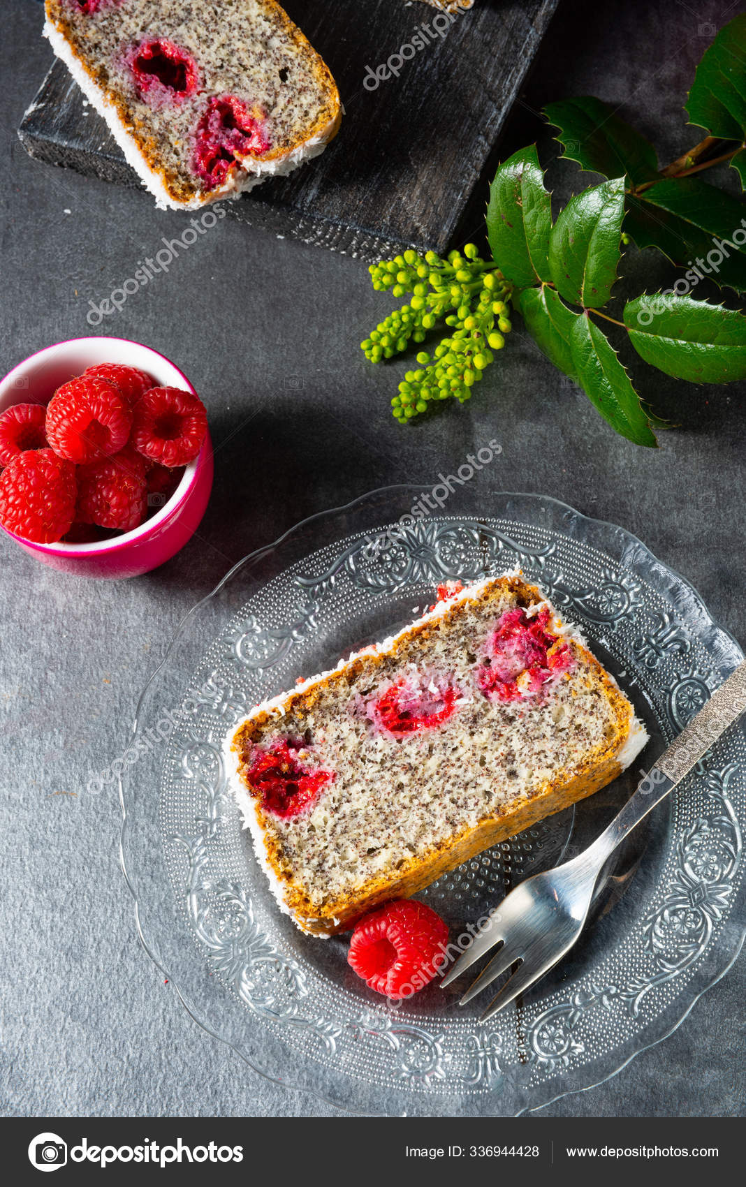 raspberry poppy seed cake