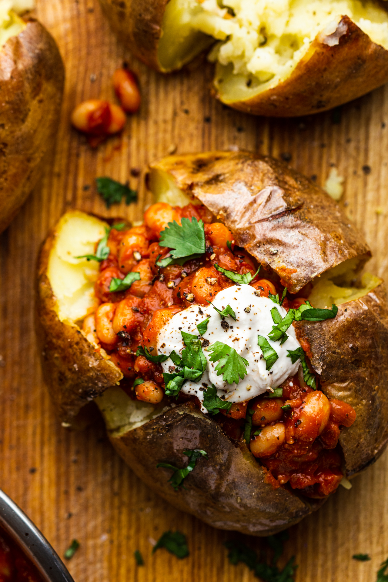 baked potatoes with beans and bacon